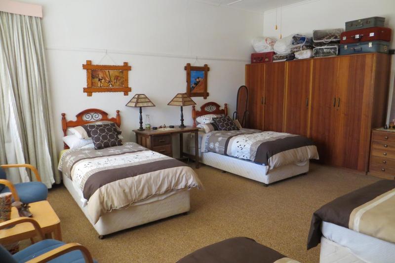 4 Bedroom Property for Sale in Nieu Bethesda Eastern Cape